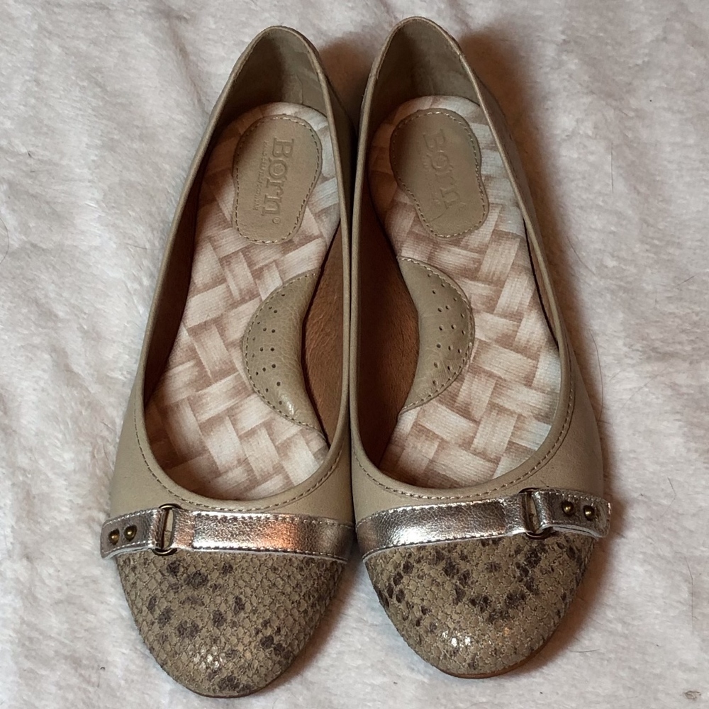 Born "Masia" Tan Leather Snake Print Flats 7